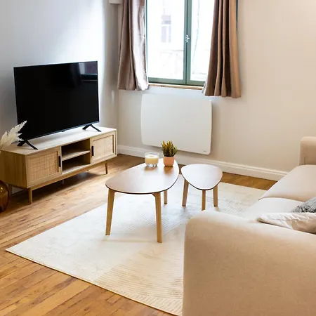 Le Duplex Du Centre-ville - Chez Pauline & Yoan Daire